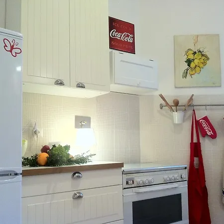 Interno 1 * Rom